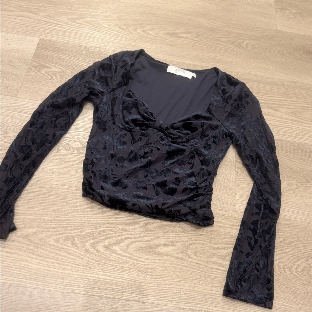 ASTR The Label Ren Top - Picture 2 of 4